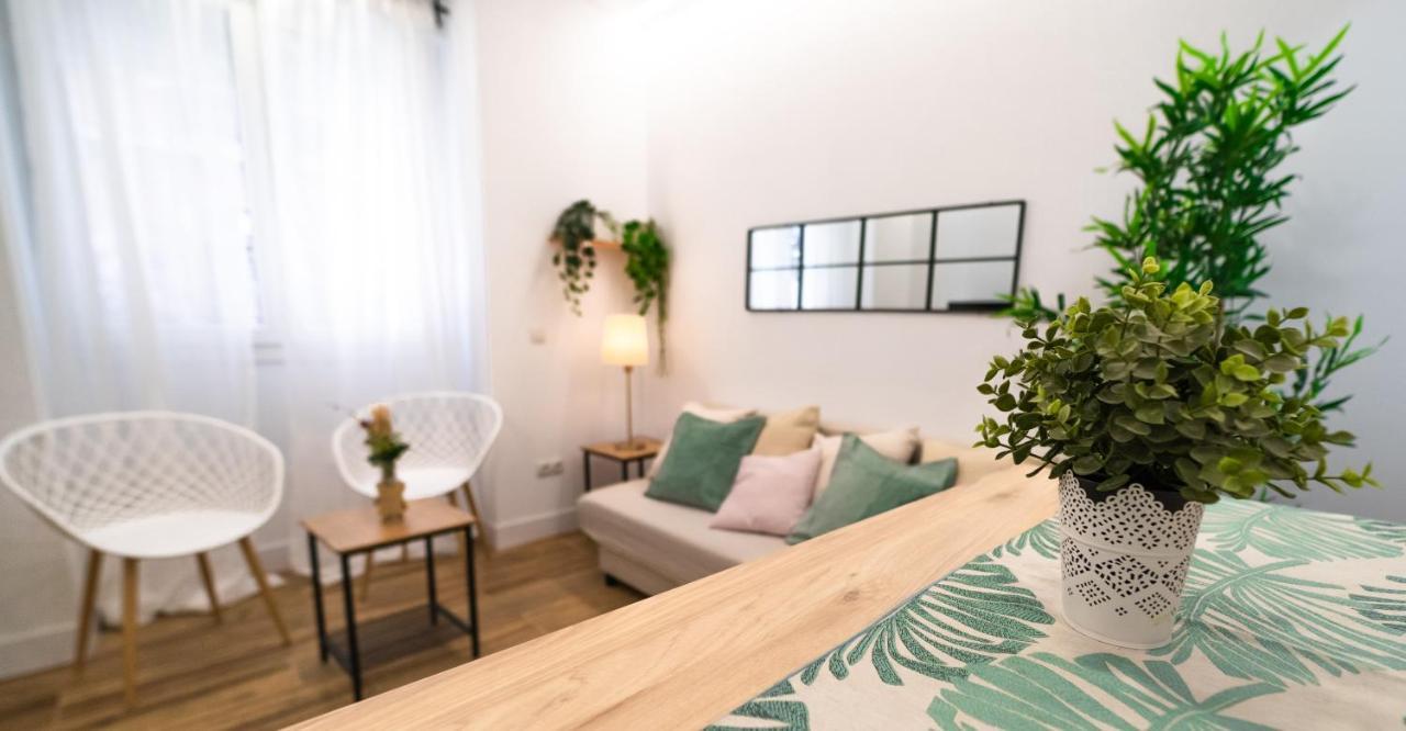 Ferienwohnung 2 A 6 Pax Museos Y Ronda De Atocha Madrid Exterior foto