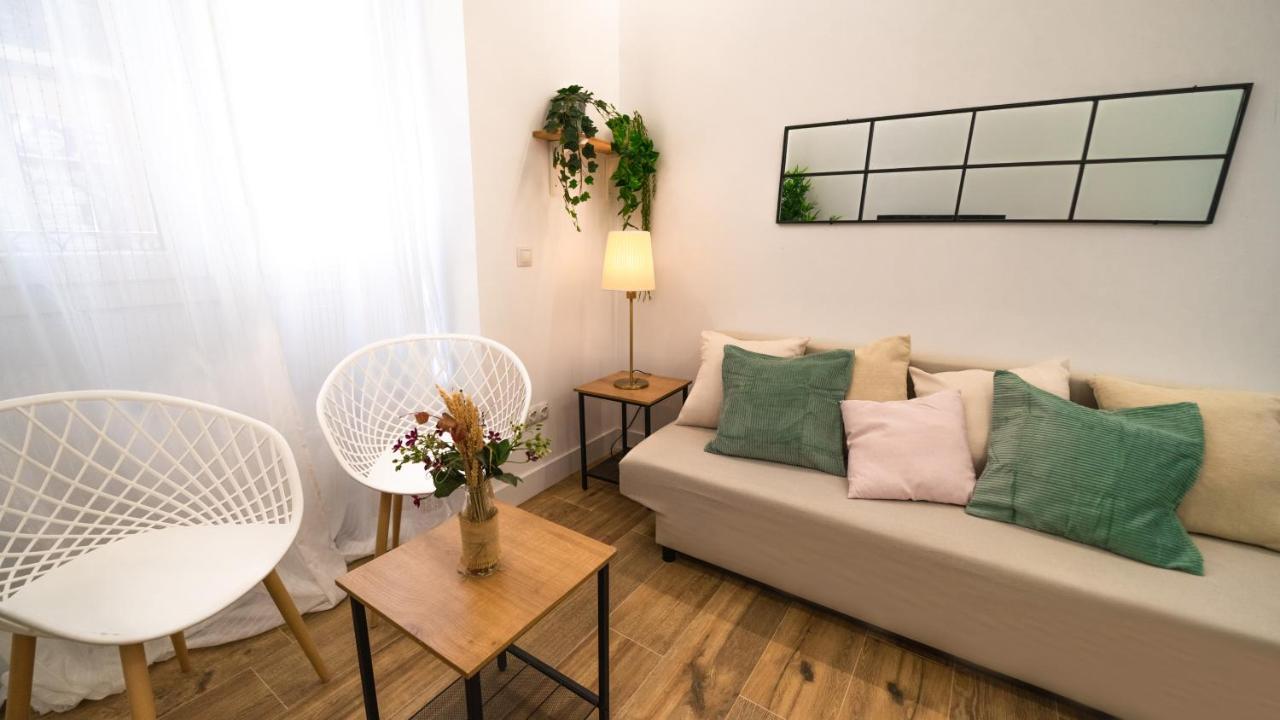 Ferienwohnung 2 A 6 Pax Museos Y Ronda De Atocha Madrid Exterior foto